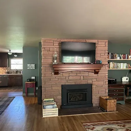 Cozy Cabin On The Creek Colorado City Extérieur photo