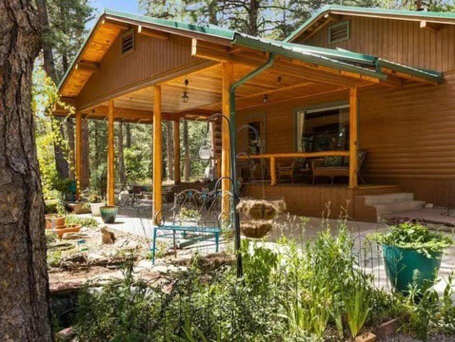 Cozy On The Creek Colorado City